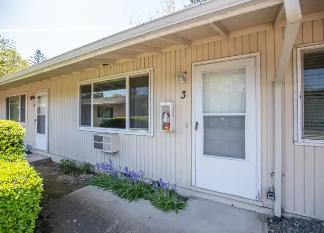Property at 17920 SE Stark St Unit 3, Portland, OR, 97233, 1 bed, 1 bath, [object Object]