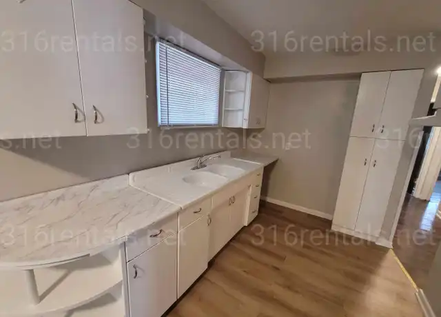 Property at 1506 N Waco Ave Unit 1508 D, Wichita, KS, 67203, 2 beds, 1 bath, [object Object]
