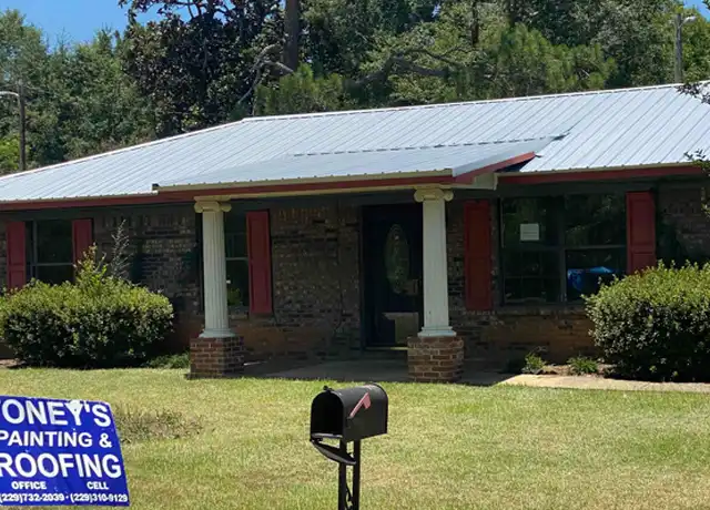Property at 41 Hines St, Cuthbert, GA, 39840, 4 beds, 1.5 baths, [object Object]