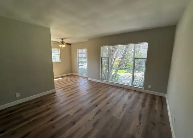 Property at 4133 Somerset Dr Unit 33 B, Los Angeles, CA, 90008, 1 bed, 1 bath, [object Object]