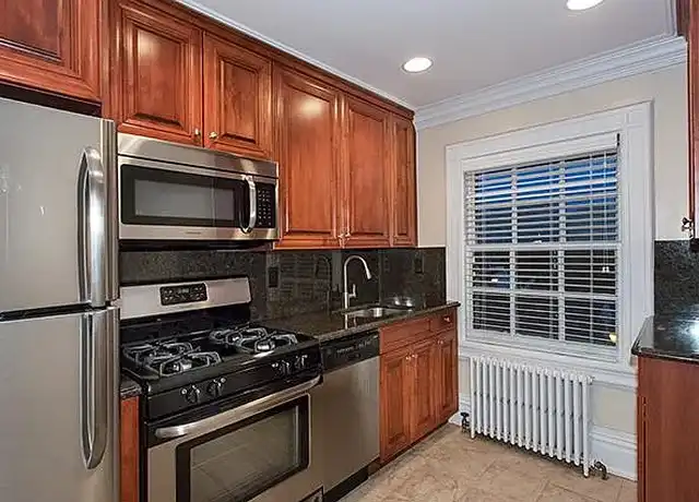Property at Fairfield Arnold Manor At West Islip - 1001 Montauk Hwy, West Islip, NY, 11795, 0-3 beds, 1 bath, [object Object]