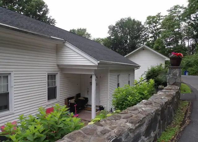 Property at 12 Maple Ave, Katonah, NY, 10536, 2 beds, 1 bath, [object Object]