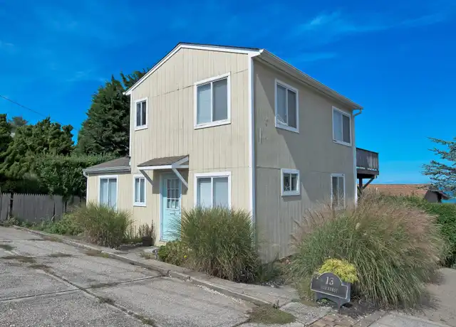 Property at 11 Oakhurst Rd, Hampton Bays, NY, 11946, 3 beds, 2 baths, [object Object]