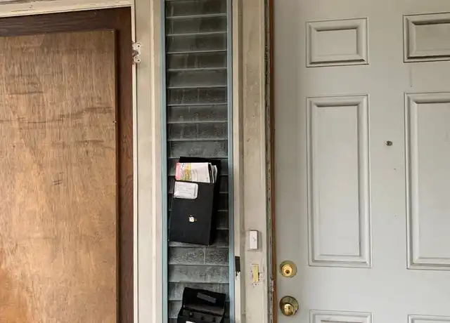 Property at 808 University Ave SE Unit 808, Minneapolis, MN, 55414, 3 beds, 2 baths, [object Object]