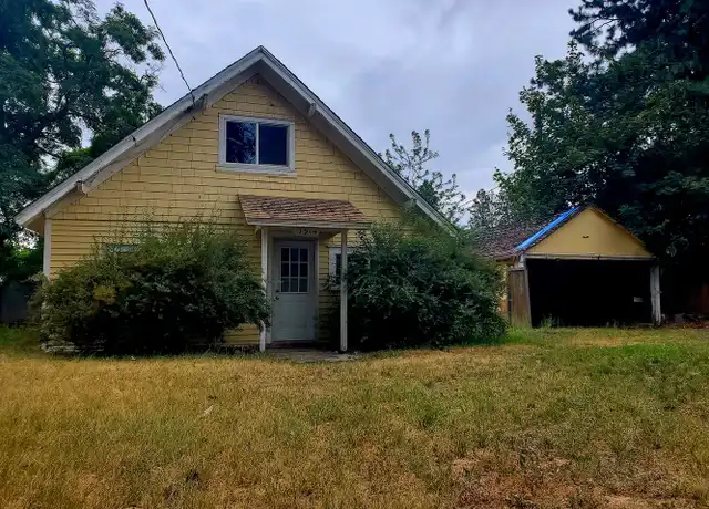 Property at 3914 E 32nd Ave, Spokane, WA, 99223, 3 beds, 1 bath, [object Object]