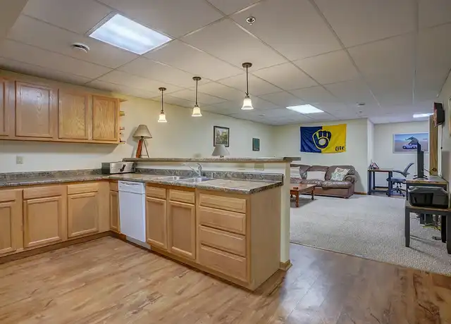 Property at Casa Blanca - 2302 University Ave, Madison, WI, 53726, 0-1 beds, 1 bath, [object Object]