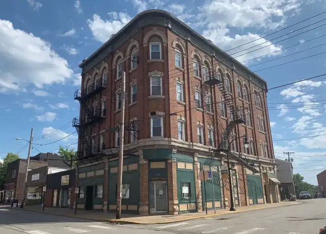Property at 2018 Noble St Unit 2D, Pittsburgh, PA, 15218, 1 bed, 1 bath, [object Object]