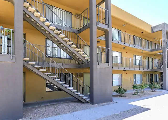 Photo of 1469 Zepol Rd, Santa Fe, NM 87507