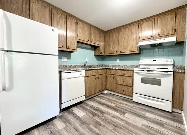 Property at 15 Old Colony Ln #4, Arlington, MA, 02476, 1 bed, 1 bath, [object Object]