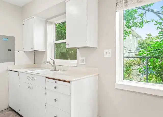 Property at 2243 NW Flanders St Unit 6, Portland, OR, 97210, 1 bed, 1 bath, [object Object]