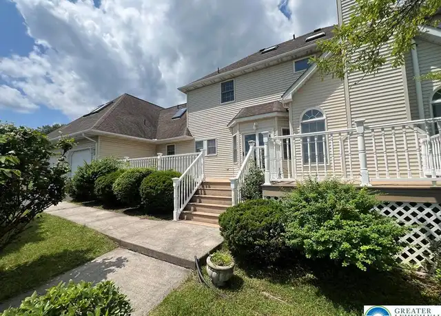 Property at 106 Lynx Ln, Effort, PA, 18330, 5 beds, 3.5 baths, [object Object]