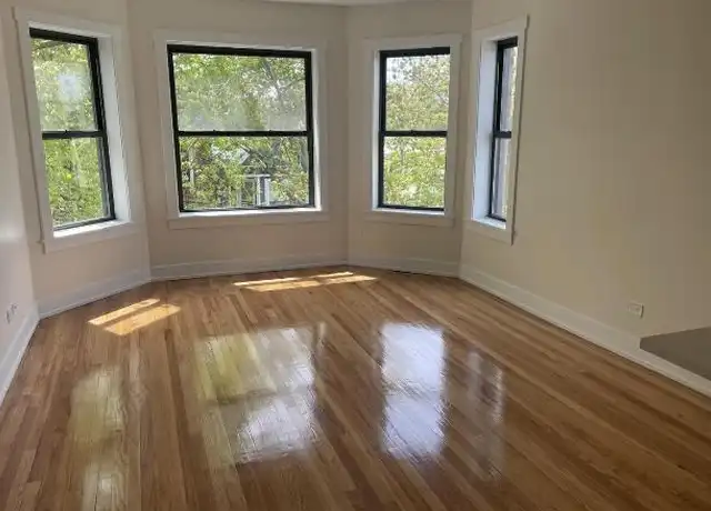 Property at 1544 W Highland Ave, Chicago, IL, 60660, 1 bed, 1 bath, [object Object]
