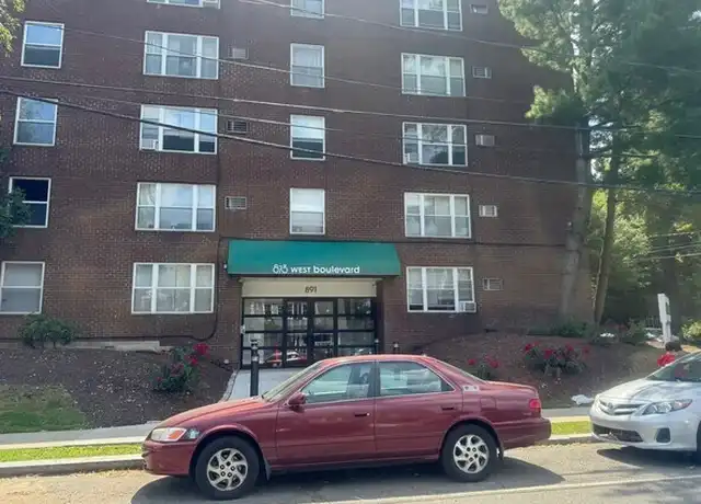 Property at 873 West Blvd Unit 417, Hartford, CT, 06105, 1 bed, 1 bath, [object Object]