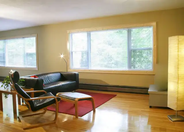 Property at 501 Ashland Ave Unit 05, St Paul, MN, 55102, 1 bed, 2 baths, [object Object]