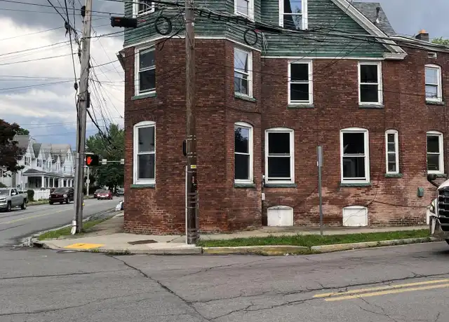 Property at 402 S River St, Wilkes Barre, PA, 18702, 5 beds, 1.5 baths, [object Object]