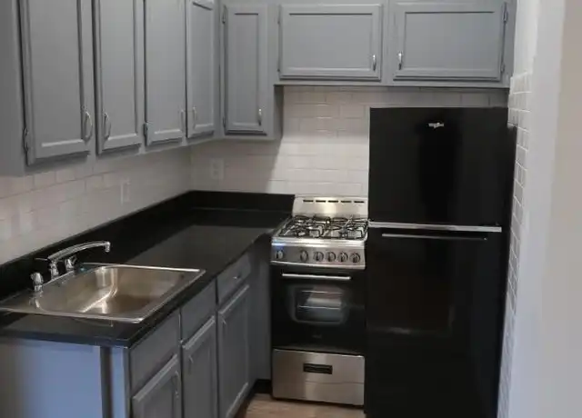 Property at 426 W Briar Pl Unit D2, Chicago, IL, 60657, 0 beds, 1 bath, [object Object]