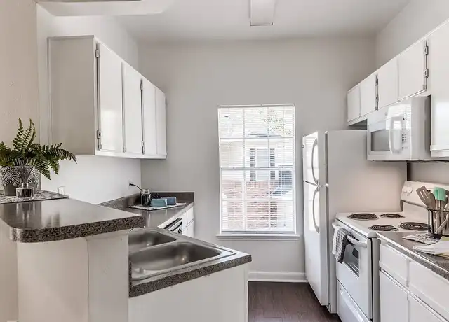 Property at Hollow Creek Apartments - 500 Hickerson St, Conroe, TX, 77301, 2-3 beds, 2 baths, [object Object]