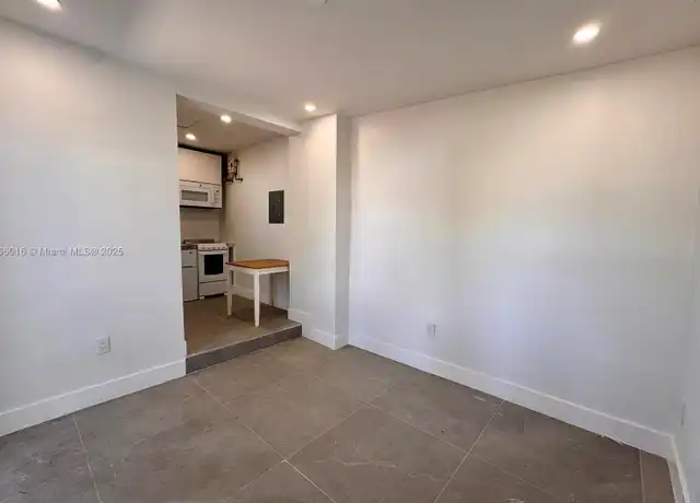 Property at 2952 SW 27th Ter, Miami, FL, 33133, 0 beds, 1 bath, [object Object]