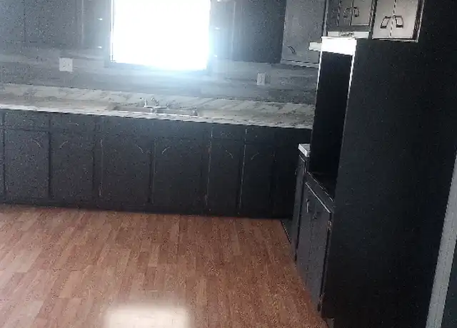 Property at 193 Main St Apt B, Rayland, OH, 43943, 2 beds, 1 bath, [object Object]