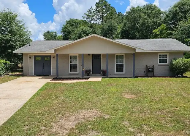 Property at 100 Sherwood Ct, Ozark, AL, 36360, 3 beds, 1.5 baths, [object Object]