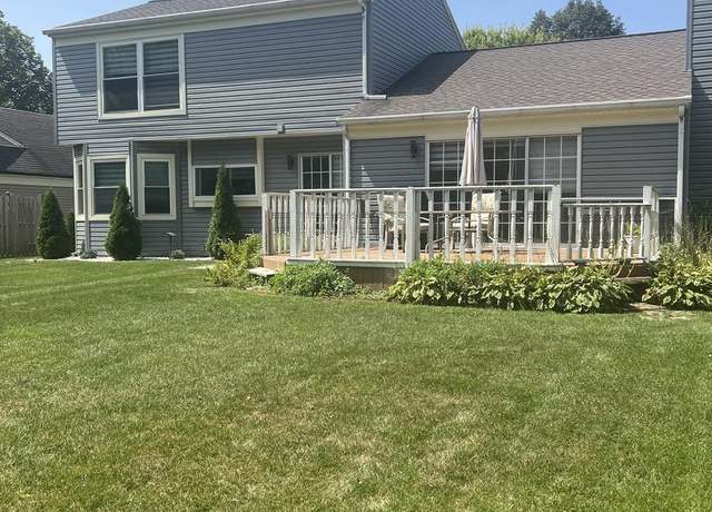 Photo of 1541 Glacier Pkwy, Algonquin, IL 60102