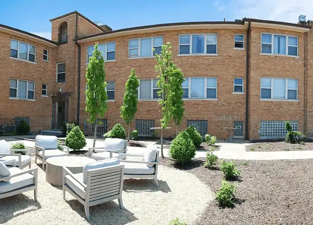 Property at Cincinnati Premier Living - 3163 Woodford Rd, Cincinnati, OH, 45213, 1-2 bed, 1-1.5 bath, [object Object]