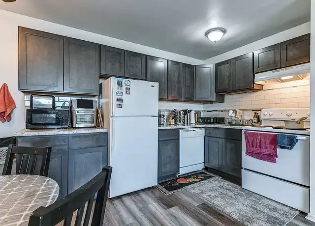 Property at OAK RIDGE APARTMENTS - 1001 N Black Horse Pike, Runnemede, NJ, 08078, 1 bed, 1 bath, [object Object]