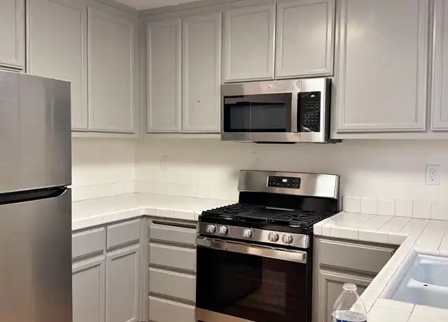 Property at 520 Las Palmas Dr Unit A, Hollister, CA, 95023, 3 beds, 2 baths, [object Object]