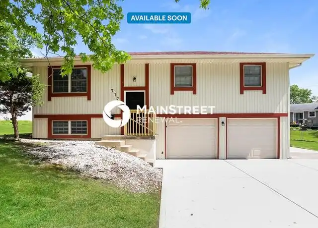 Property at 717 N Osage Trl, Independence, MO, 64056, 3 beds, 1.5 baths, [object Object]