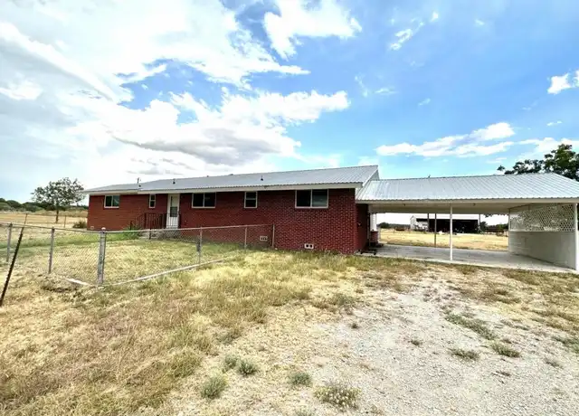 Property at 21 Private Road 324, Goldthwaite, TX, 76844, 2 beds, 1.5 baths, [object Object]
