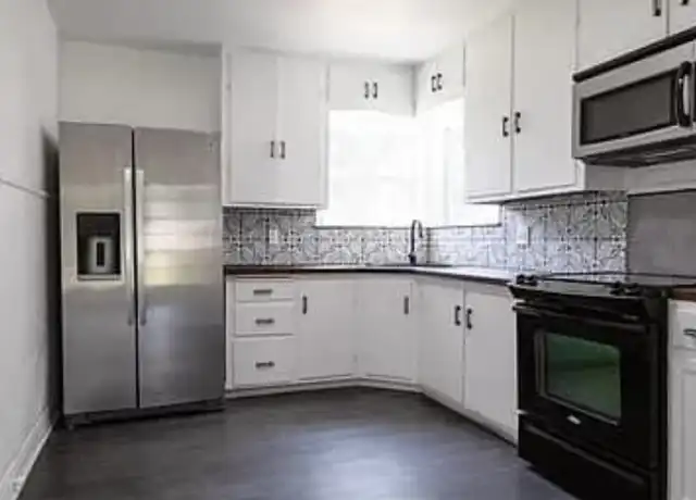 Property at 2613 28th St, Lubbock, TX, 79410, 3 beds, 2 baths, [object Object]