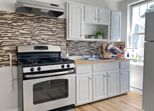 Property at 216 Cambridge Ave Unit 1L, Jersey City, NJ, 07307, 2 beds, 1 bath, [object Object]