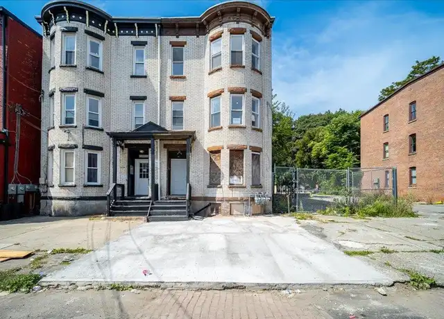 Property at 347 Liberty St, Newburgh, NY, 12550, 3 beds, 1 bath, [object Object]