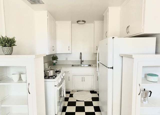 Photo of 1245 N Laurel Ave, West Hollywood, CA 90046