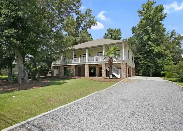 Property at 334 Jackson Ave, Mandeville, LA, 70448, 4 beds, 2.5 baths, [object Object]