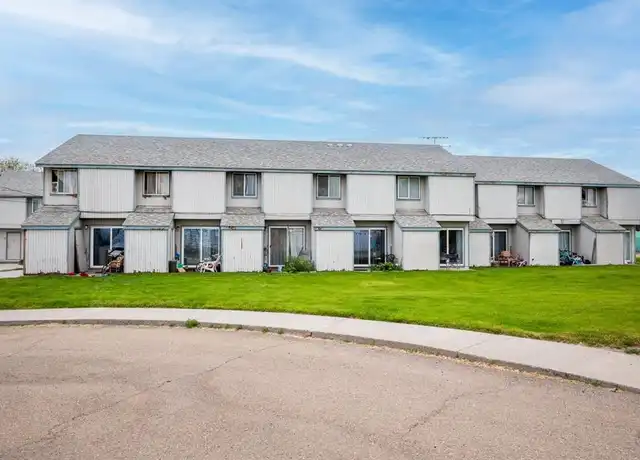 Property at 855 A St W, Vale, OR, 97918, 1 bed, 1 bath, [object Object]