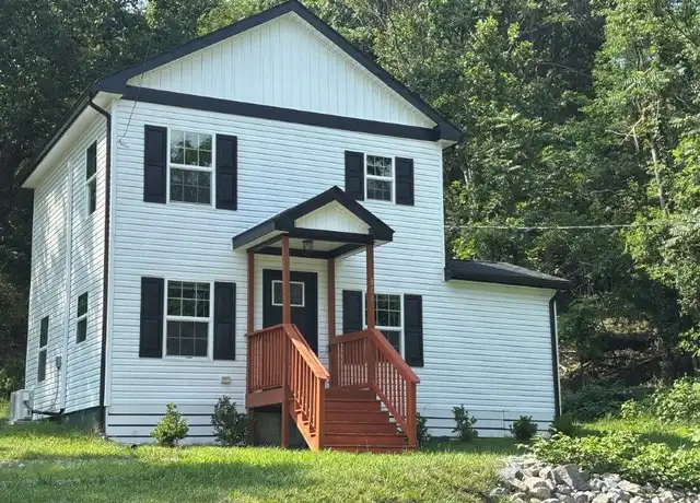 Property at 811 Montvue Rd, Salem, VA, 24153, 3 beds, 2 baths, [object Object]