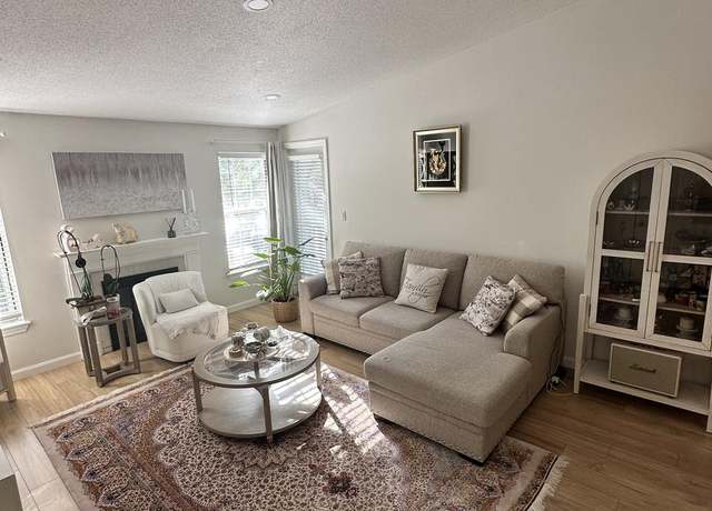 Photo of 13 Walden Dr #8, Natick, MA 01760