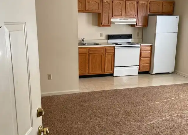 Property at 201 Aqueduct Dr Unit 16, Richmond, KY, 40475, 1 bed, 1 bath, [object Object]