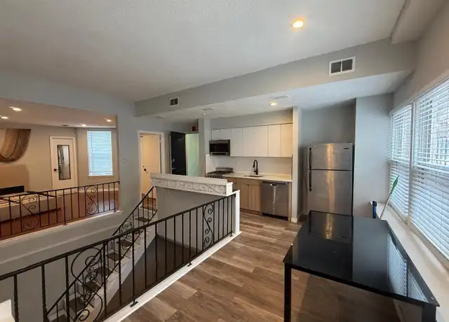 Property at 718 S 7th St Unit 2, Philadelphia, PA, 19147, 1 bed, 1 bath, [object Object]