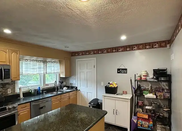 Property at 73 Almont St Unit 2, Medford, MA, 02155, 3 beds, 1 bath, [object Object]