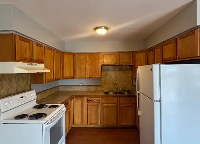 Property at 474 W 14th Pl Unit 7, Chicago Heights, IL, 60411, 2 beds, 1 bath, [object Object]