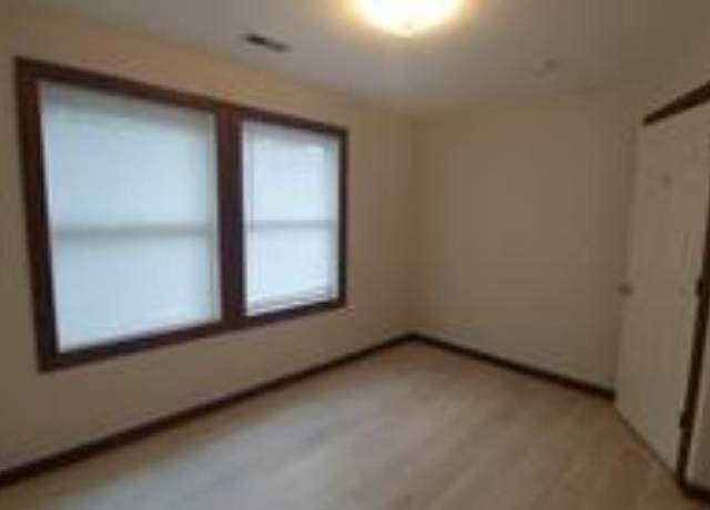 Photo of 181 N Main St, Crystal Lake, IL 60014
