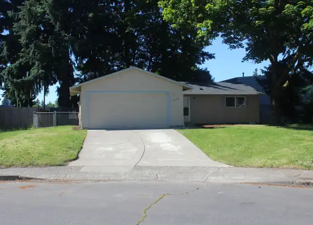 Property at 1924 SE Hemlock Ct, Hillsboro, OR, 97123, 3 beds, 1 bath, [object Object]
