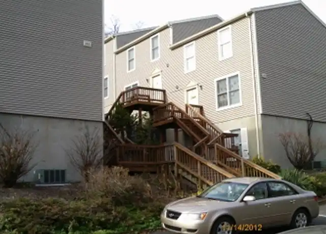 Property at 454 Stewart St Unit 1, Morgantown, WV, 26505, 3 beds, 1.5 baths, [object Object]