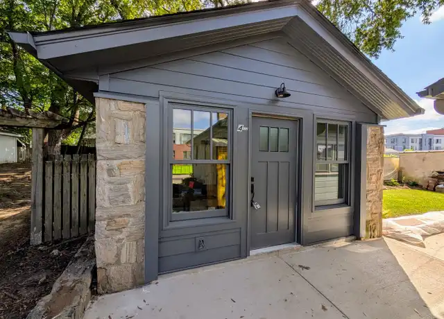 Property at 4 Dixie Trl, Raleigh, NC, 27607, 1 bed, 1 bath, [object Object]