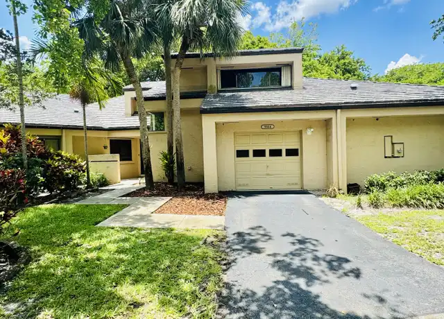 Property at 9364 Chelsea Dr S, Plantation, FL, 33324, 2 beds, 2.5 baths, [object Object]