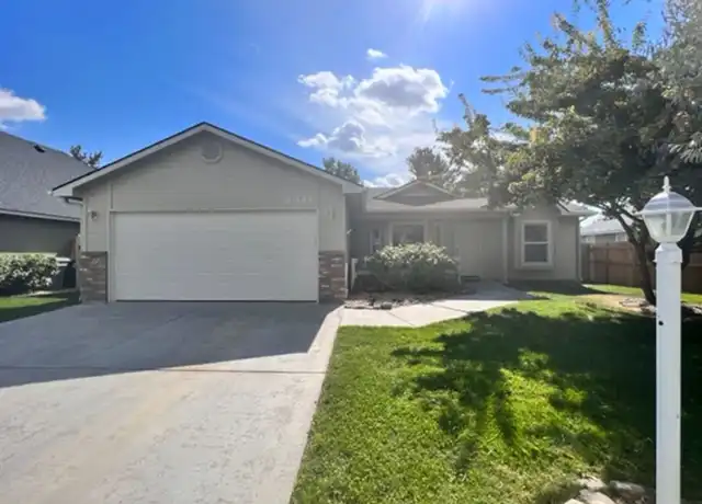 Property at 10549 W Menkalinin Dr, Star, ID, 83669, 4 beds, 2 baths, [object Object]