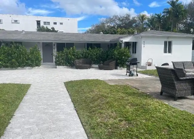 Property at 625 S 20th Ave, Hollywood, FL, 33020, 0 beds, 1 bath, [object Object]