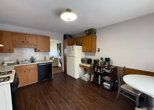 Property at 680 Lake Michigan Dr NW Unit O-682, Grand Rapids, MI, 49544, 2 beds, 1 bath, [object Object]
